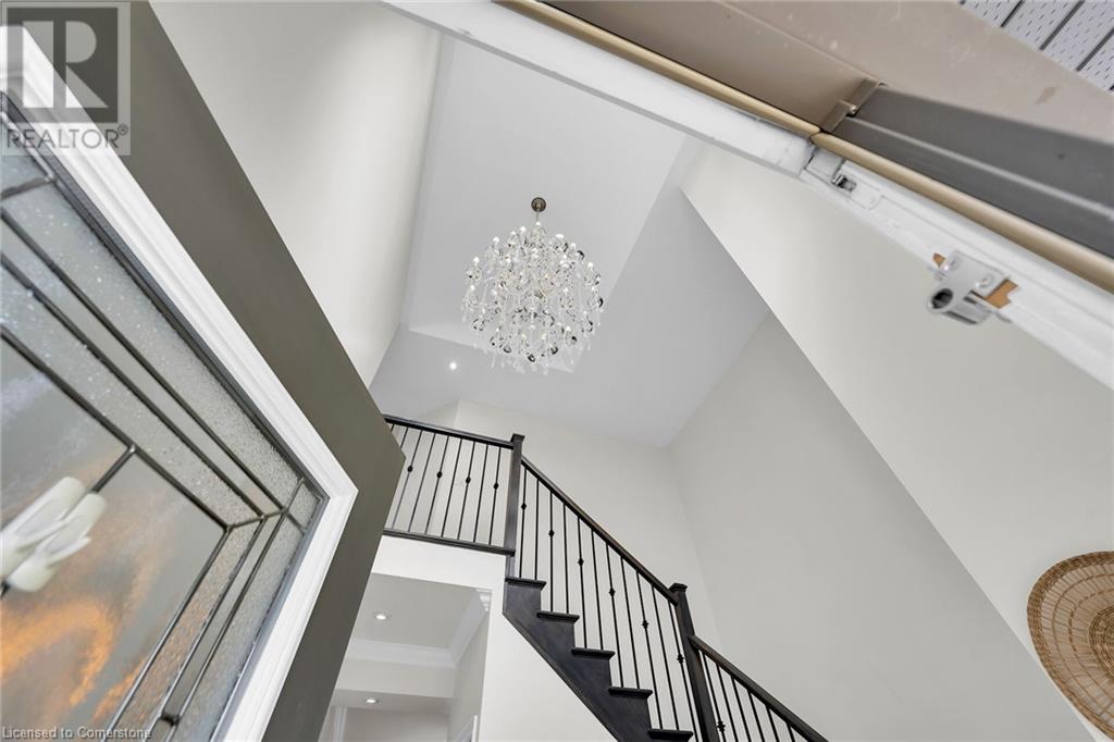 Property at 216 ELEANOR Avenue image 3