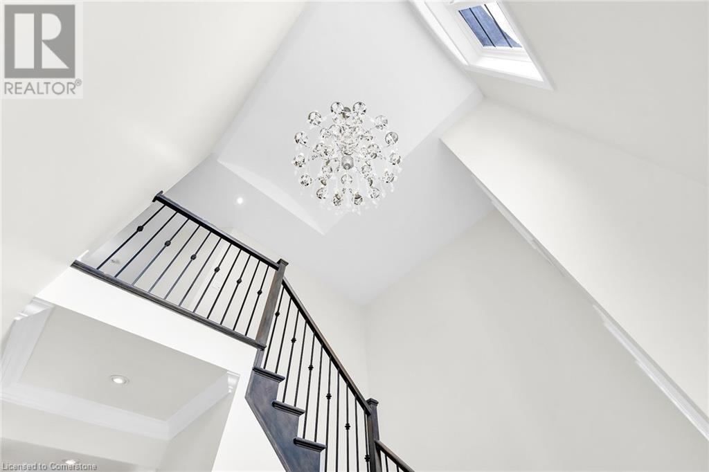 Property at 216 ELEANOR Avenue image 4