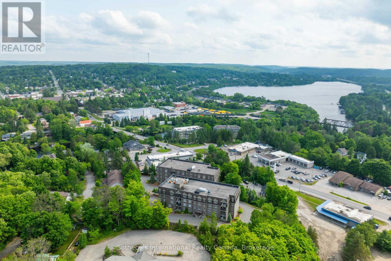 303 - 26 Dairy Lane, Huntsville, Ontario  P1H 0A4 - Photo 4 - X12224626