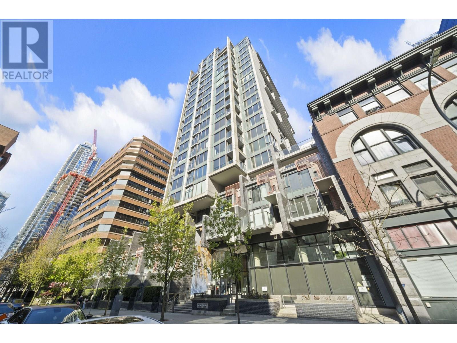 702 1133 HORNBY STREET, Vancouver, British Columbia