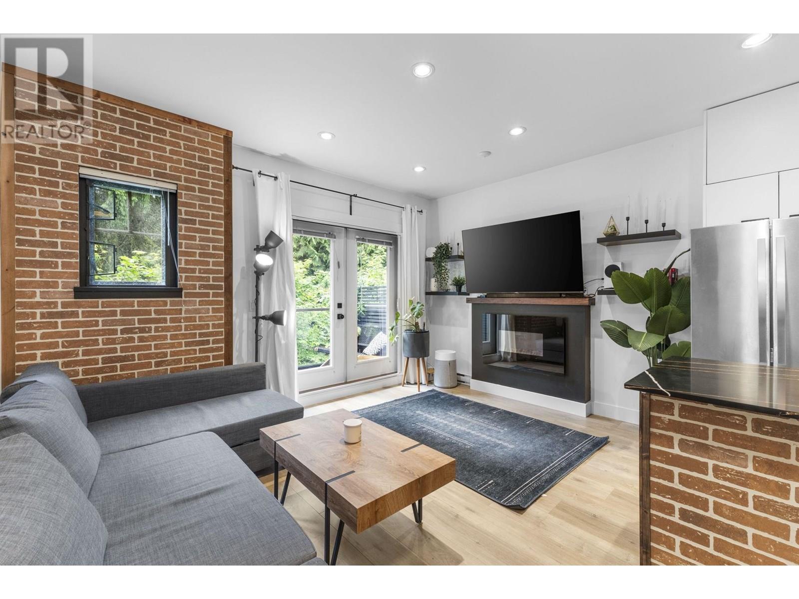 121 3382 VIEWMOUNT DRIVE, port moody, British Columbia V3H2M1