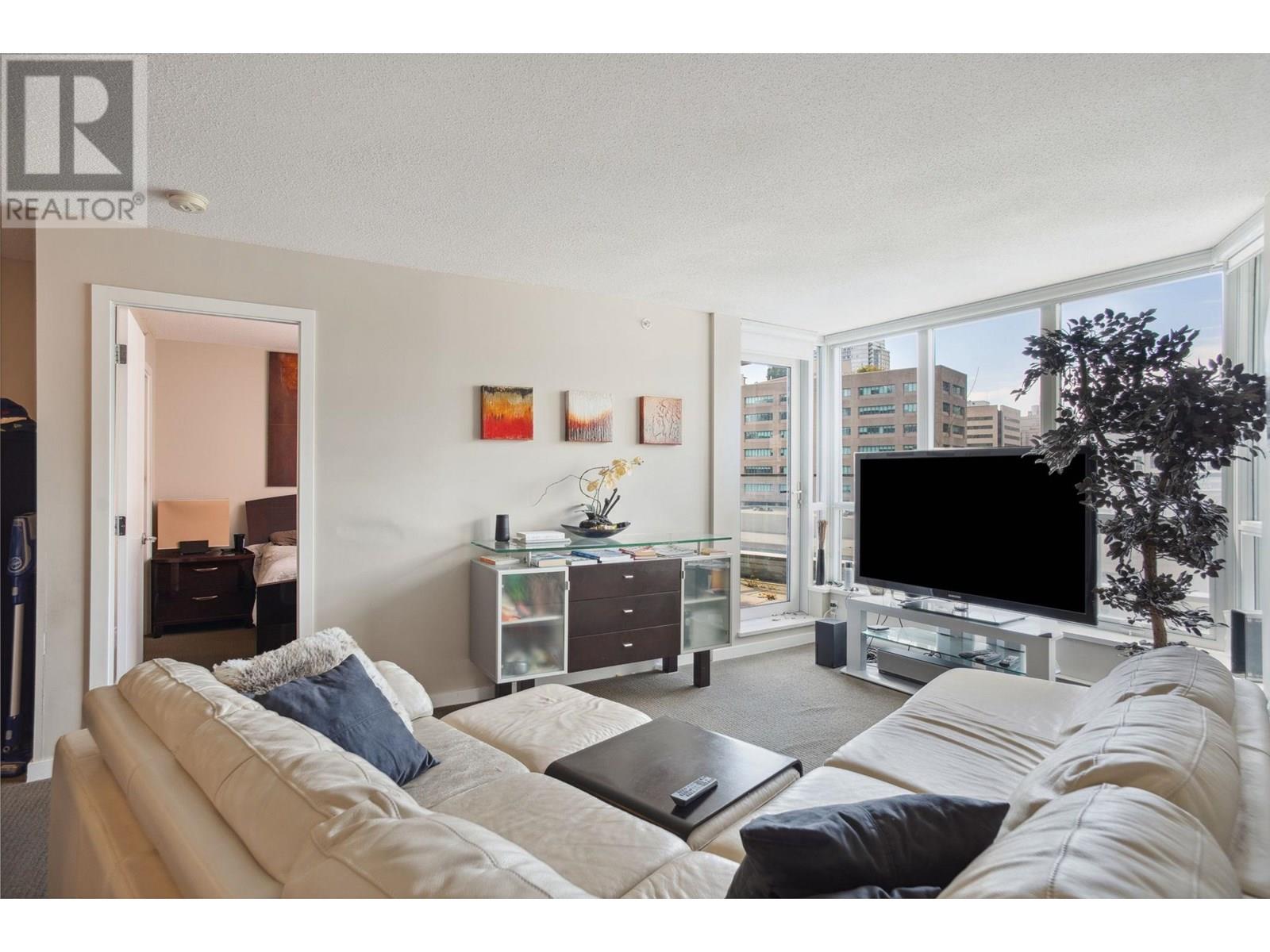 714 833 Seymour Street, Vancouver, British Columbia  V6B 0G4 - Photo 2 - R3016114