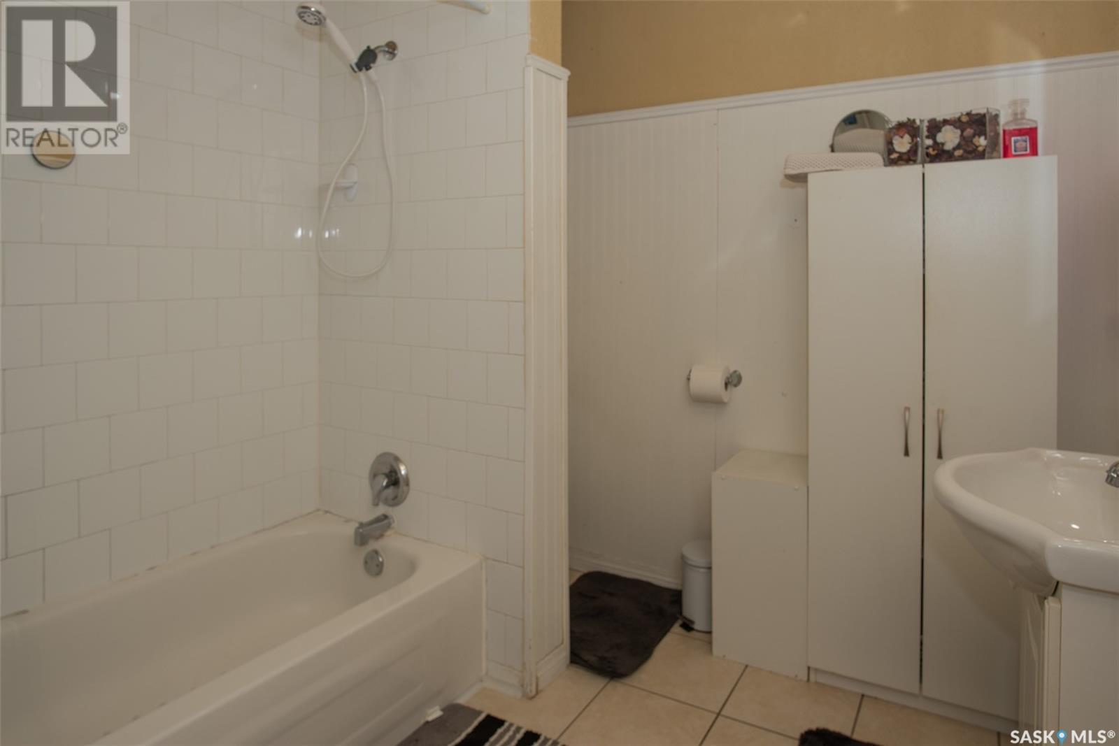 2261 Wascana Street, Regina, Saskatchewan  S4T 4K3 - Photo 12 - SK009645