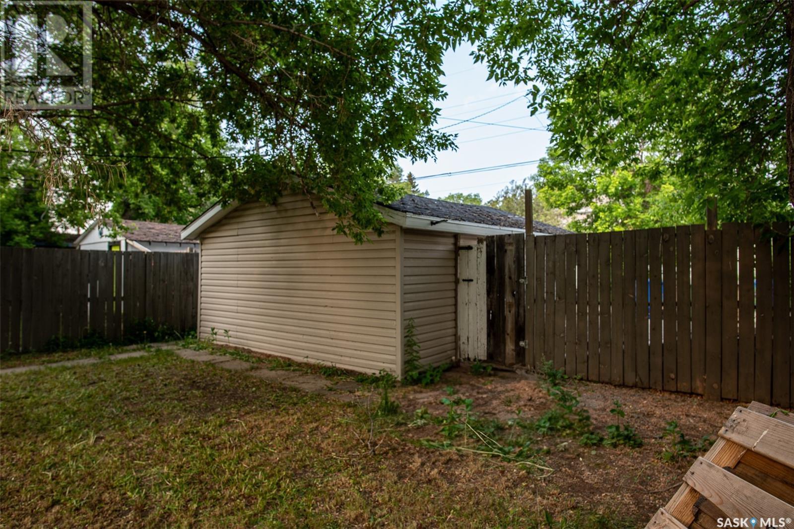 2261 Wascana Street, Regina, Saskatchewan  S4T 4K3 - Photo 23 - SK009645