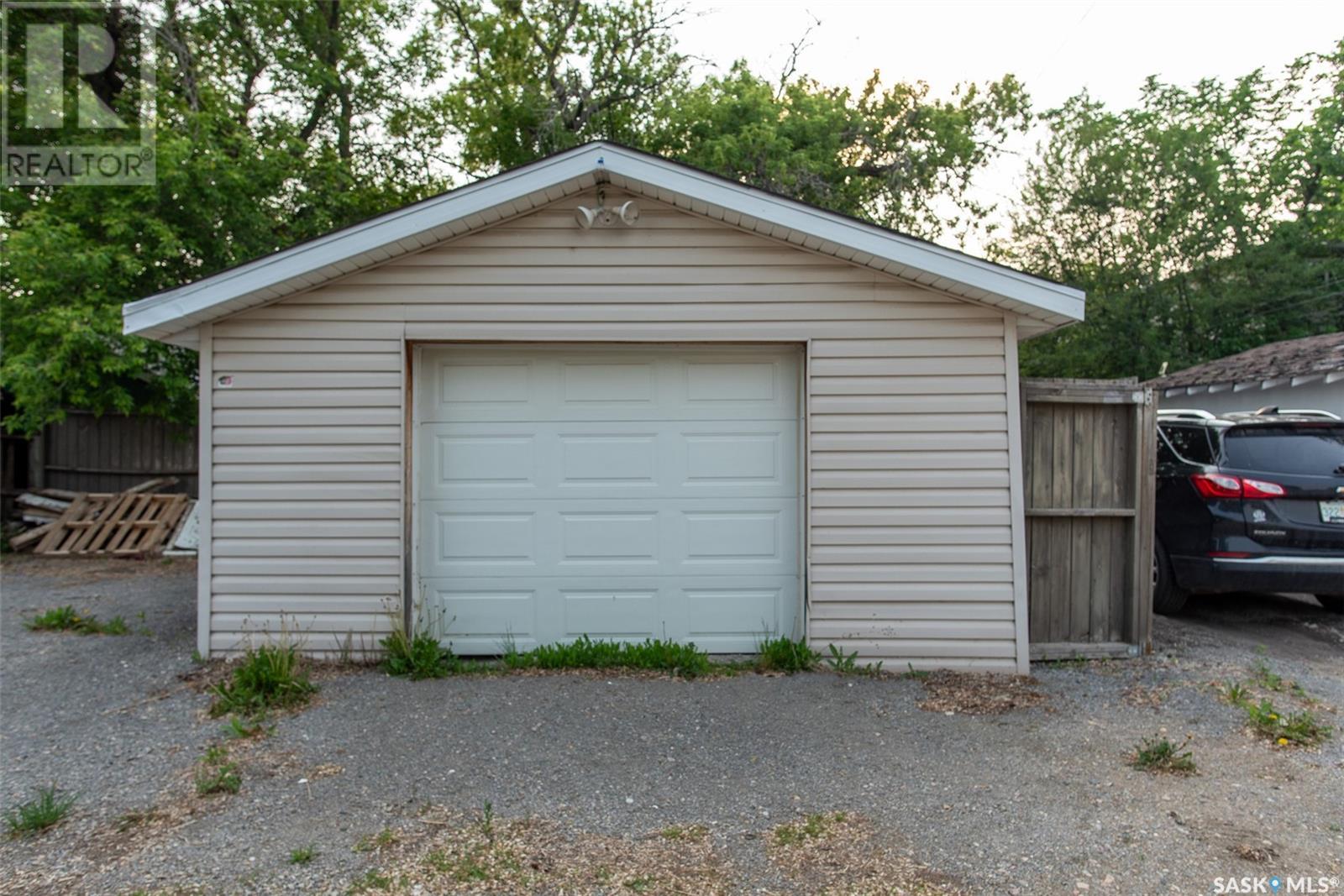 2261 Wascana Street, Regina, Saskatchewan  S4T 4K3 - Photo 24 - SK009645