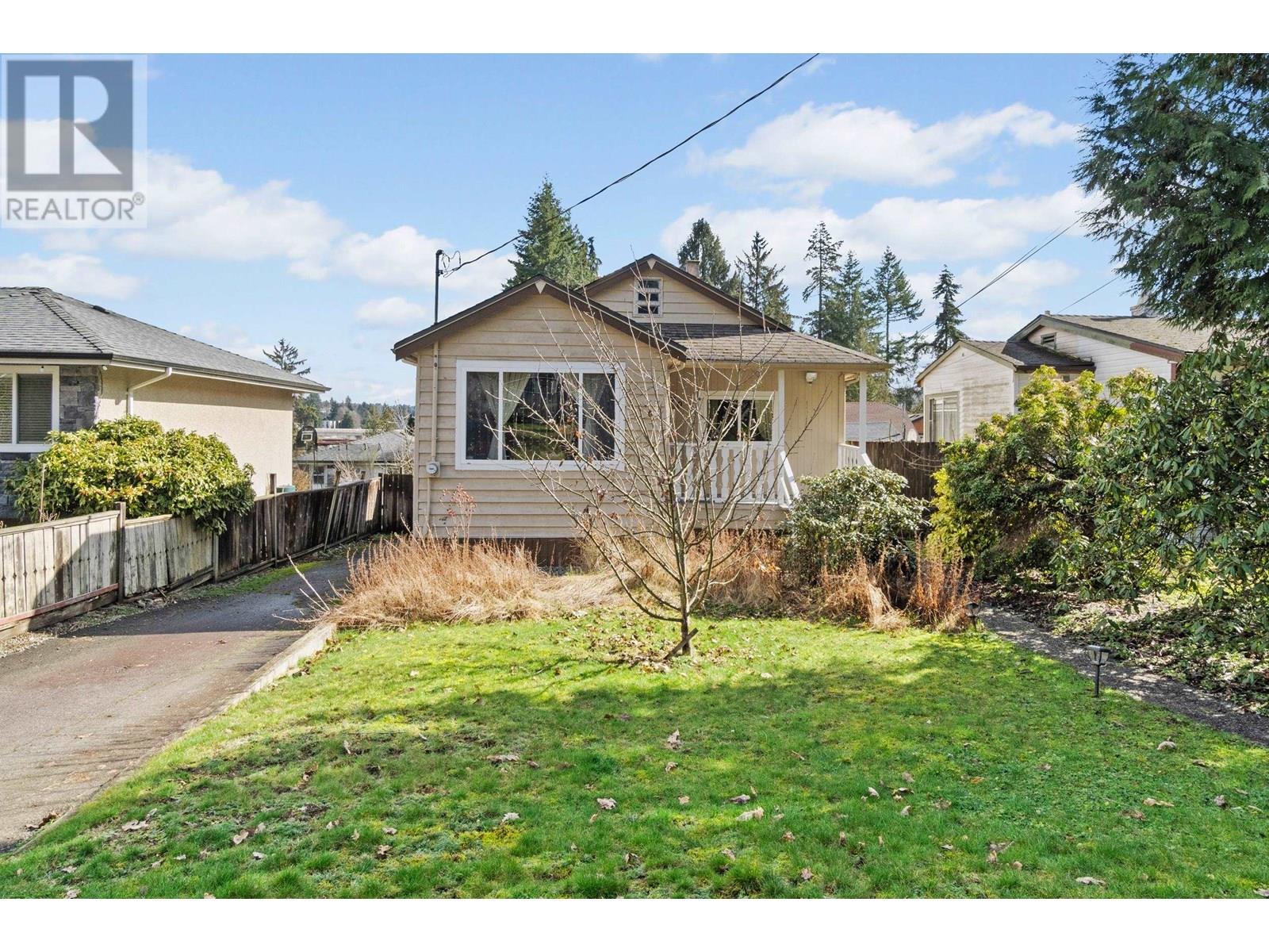 Property at 570 COLBY STREET image 1