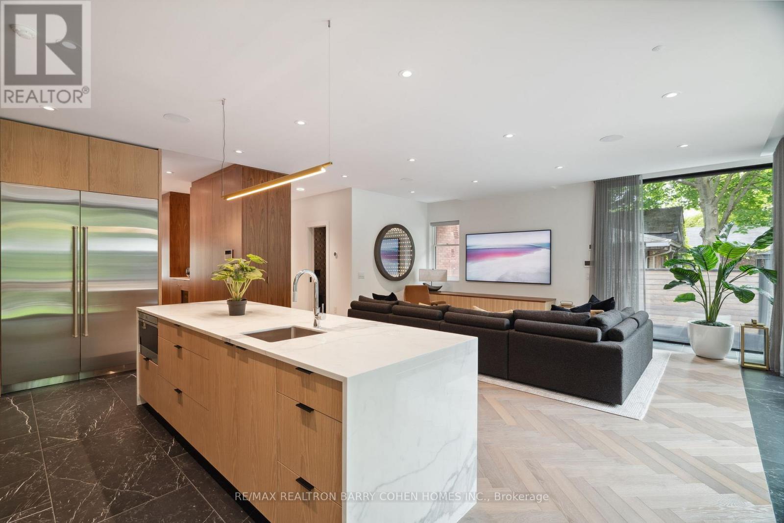 135 Crescent Road, Toronto (Rosedale-Moore Park), Ontario  M4W 1T8 - Photo 13 - C12224644