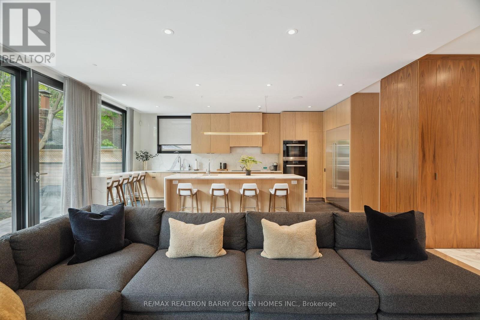 135 Crescent Road, Toronto (Rosedale-Moore Park), Ontario  M4W 1T8 - Photo 15 - C12224644