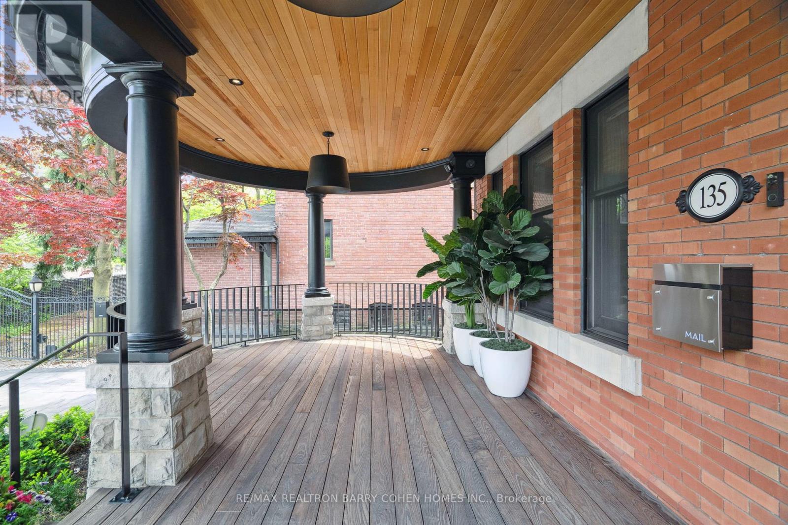 Property at 135 CRESCENT ROAD image 4