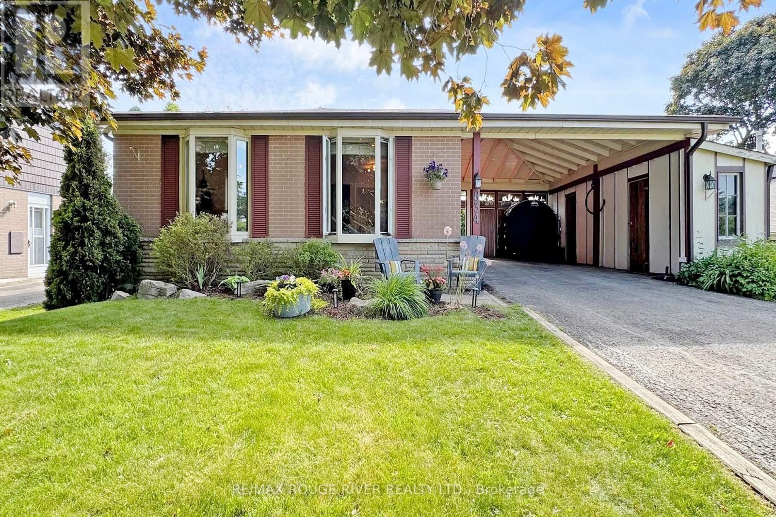 Property at 834 MIRIAM ROAD image 1