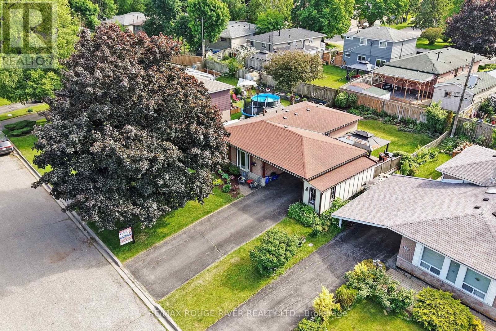 Property at 834 MIRIAM ROAD image 3