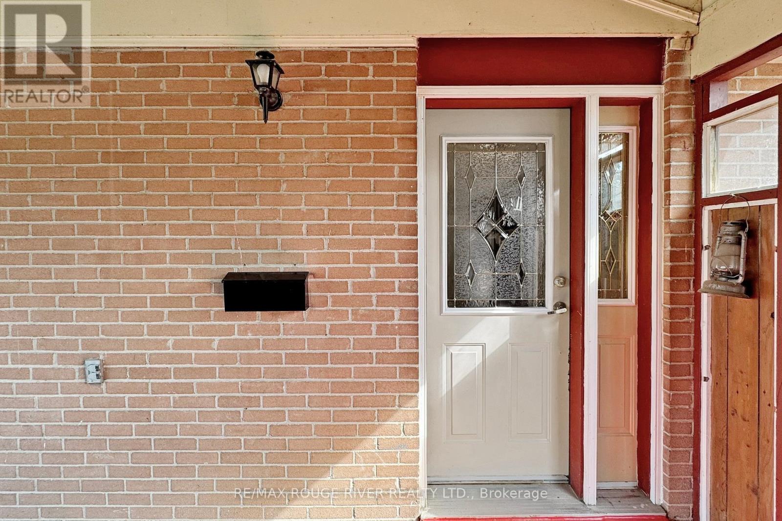 Property at 834 MIRIAM ROAD image 5