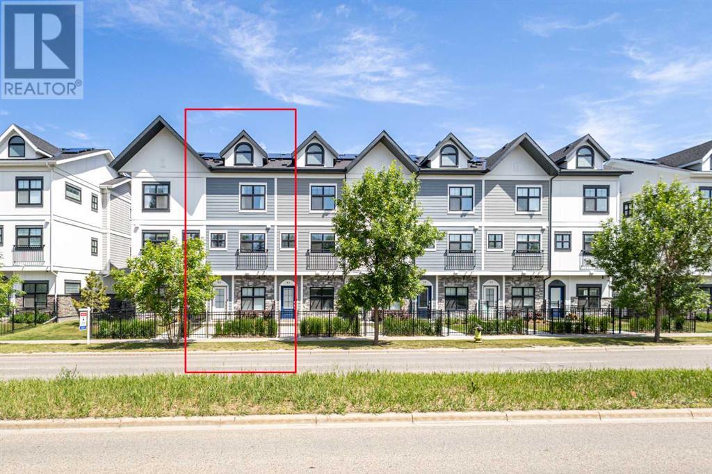 Property at 85 Les Jardins Park SE image 1