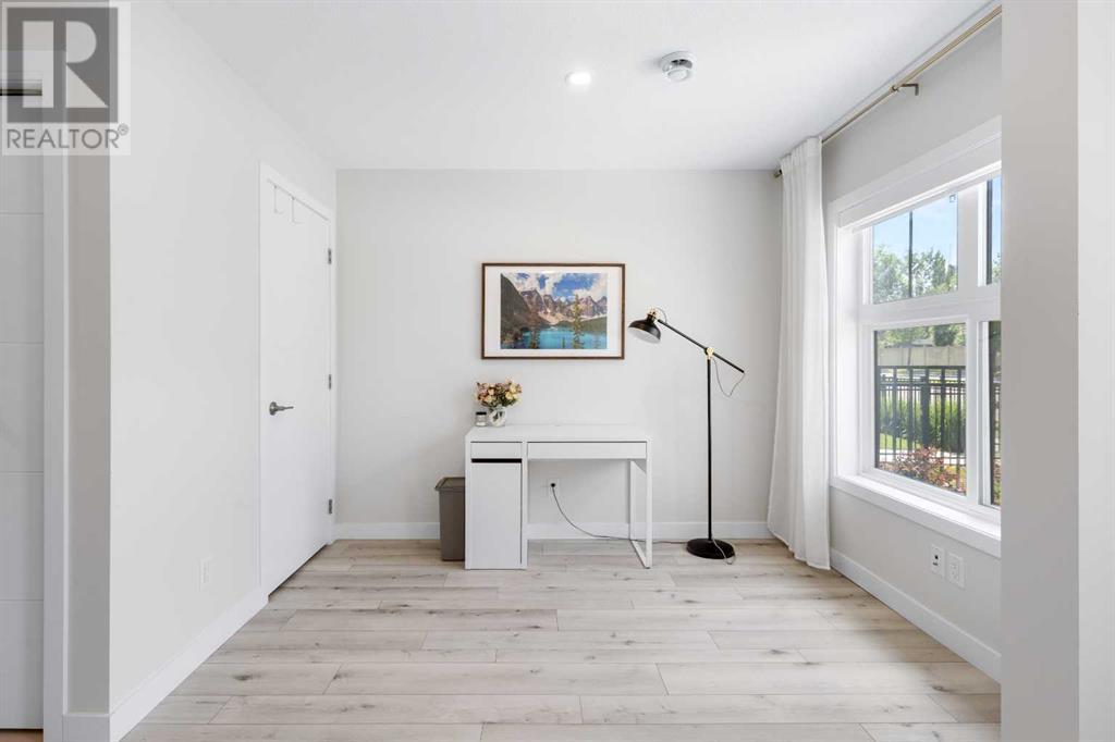 Property at 85 Les Jardins Park SE image 5
