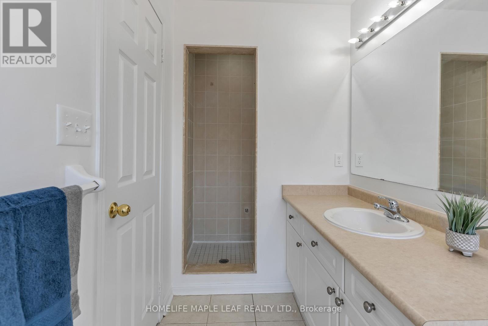 3 Decker Hollow Circle, Brampton (Credit Valley), Ontario  L6X 0L1 - Photo 37 - W12224591
