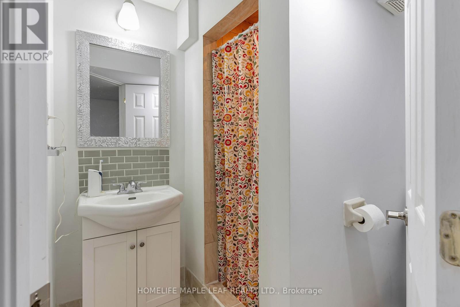 3 Decker Hollow Circle, Brampton (Credit Valley), Ontario  L6X 0L1 - Photo 46 - W12224591