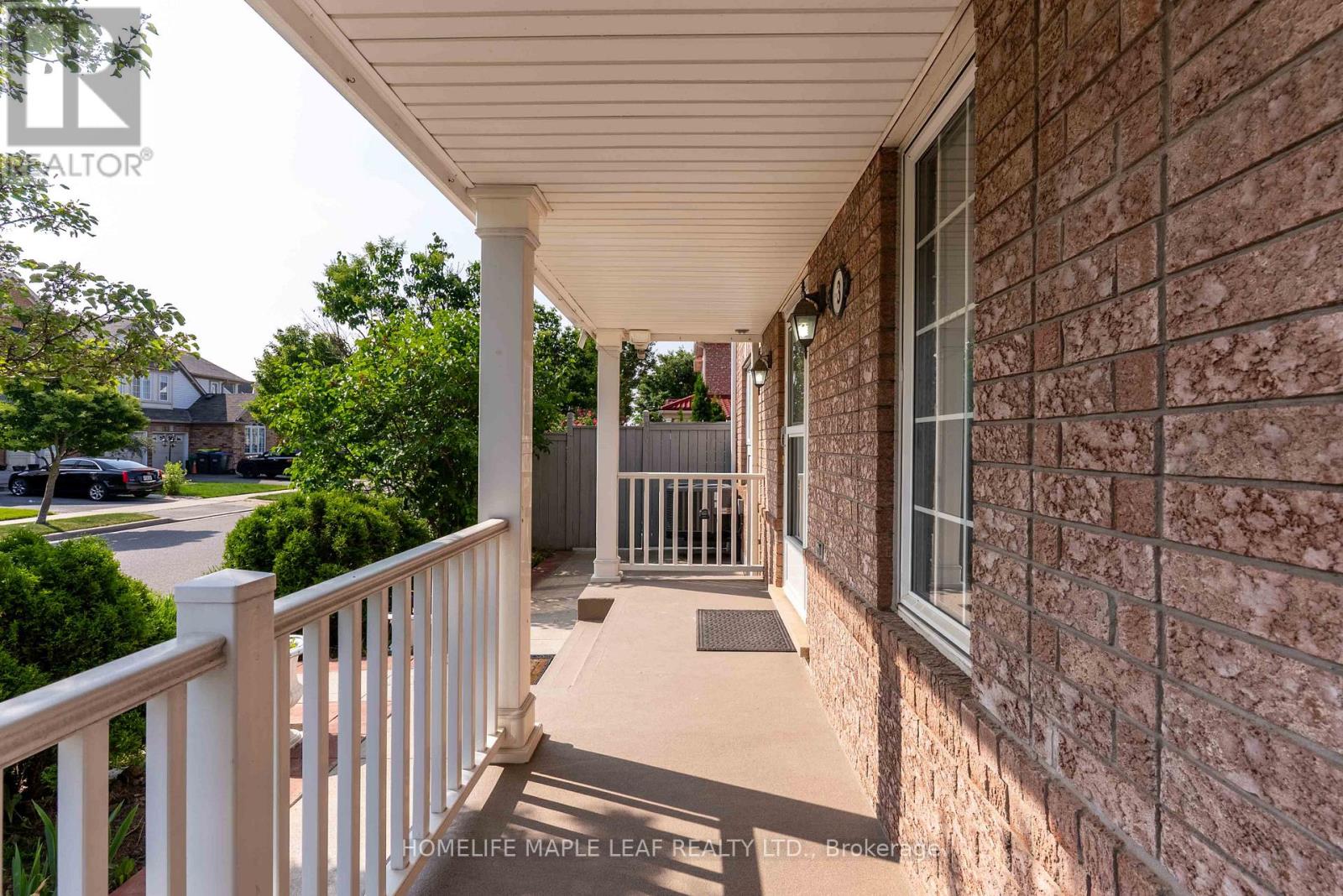 3 Decker Hollow Circle, Brampton (Credit Valley), Ontario  L6X 0L1 - Photo 8 - W12224591