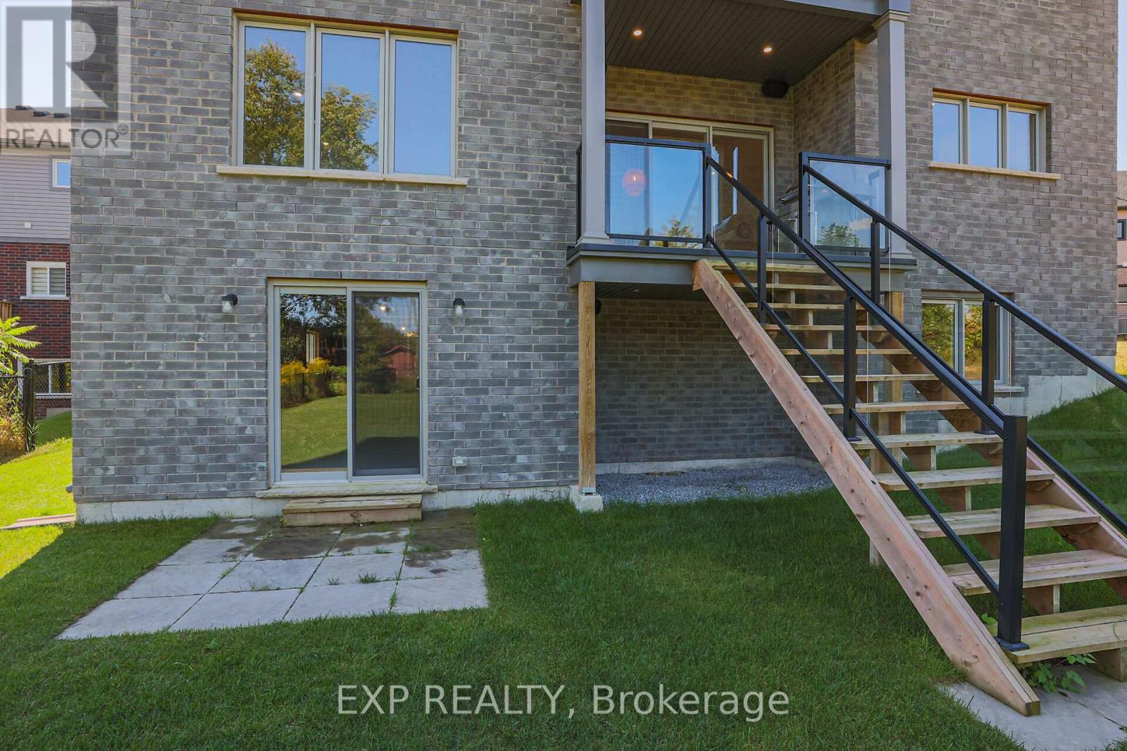 3608 Carolinia Court, Fort Erie (Ridgeway), Ontario  L0S 1N0 - Photo 47 - X12224636