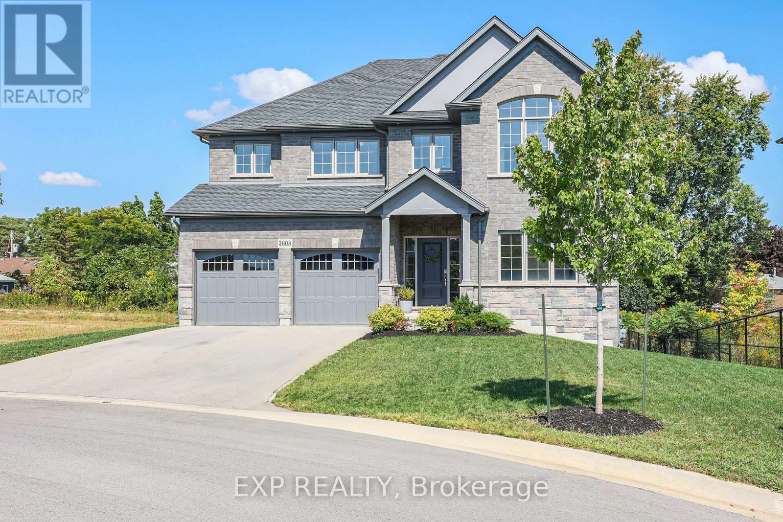 3608 Carolinia Court, Fort Erie (Ridgeway), Ontario  L0S 1N0 - Photo 50 - X12224636
