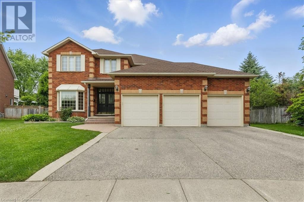 Property at 98 HUME Drive image 3