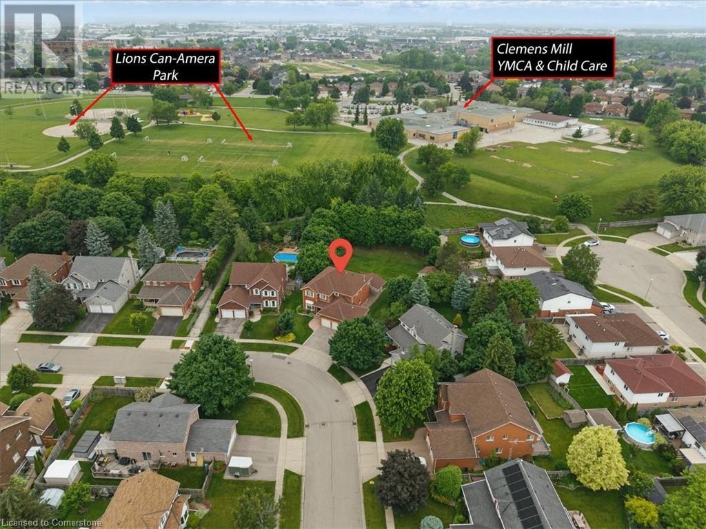 Property at 98 HUME Drive image 2