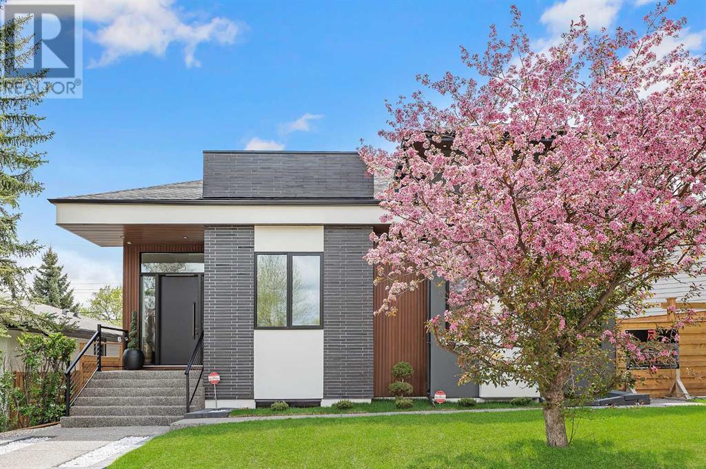 Property at 1027 39 Avenue NW image 2