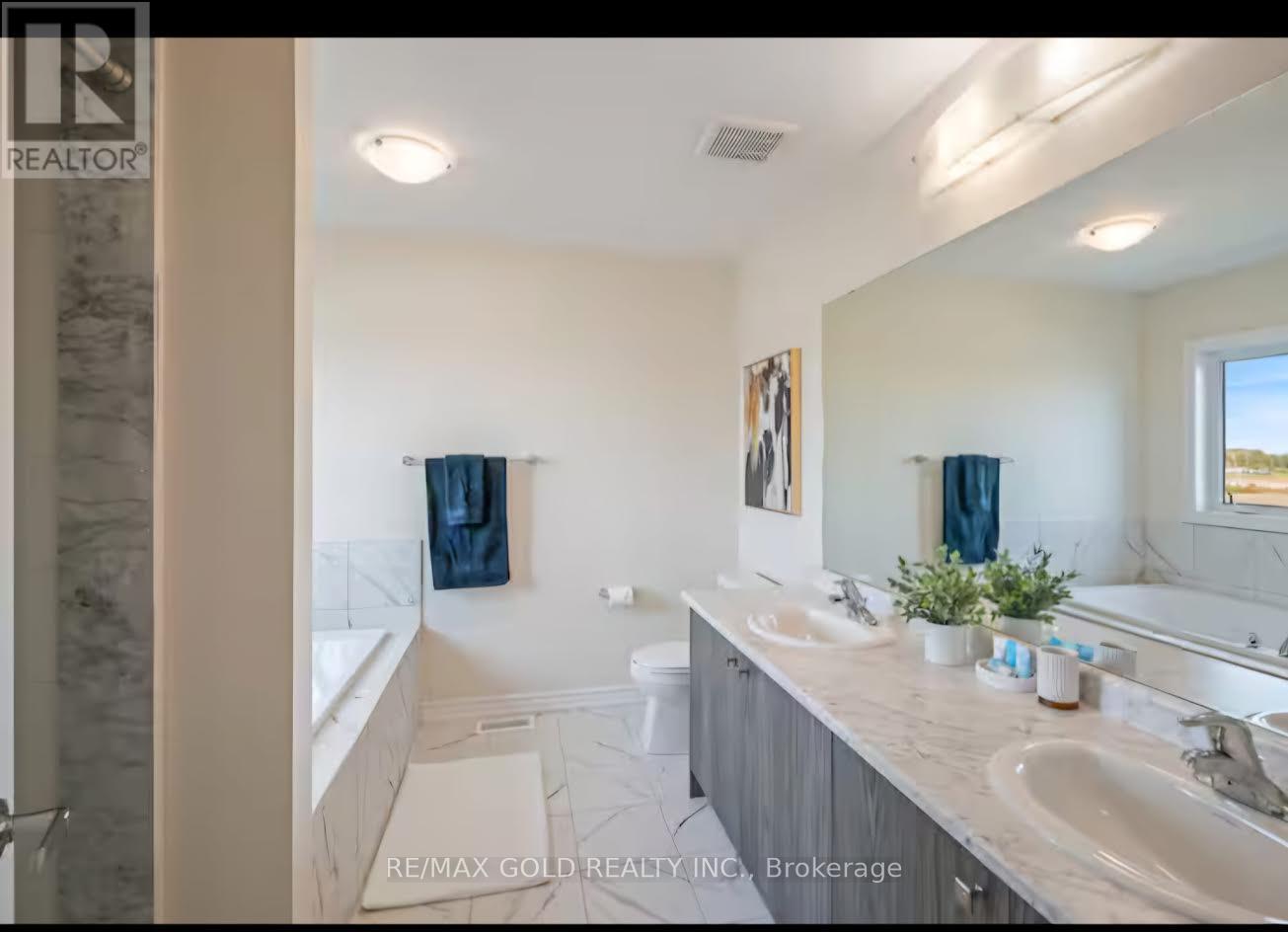 215 Vanilla Trail, Thorold (Rolling Meadows), Ontario  L2V 0L2 - Photo 11 - X12224703