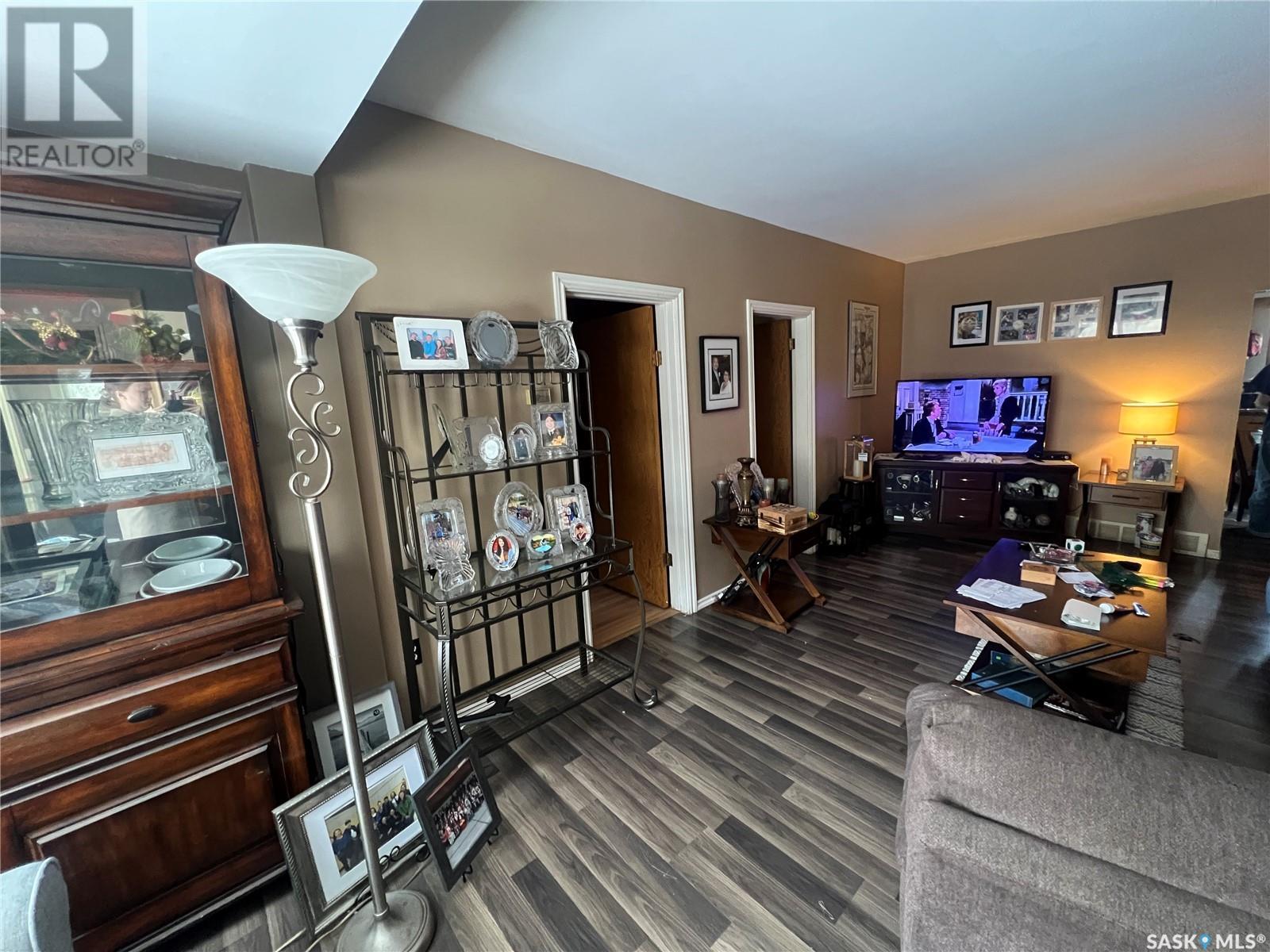 565 15th Street W, Prince Albert, Saskatchewan  S6V 3R3 - Photo 12 - SK998723