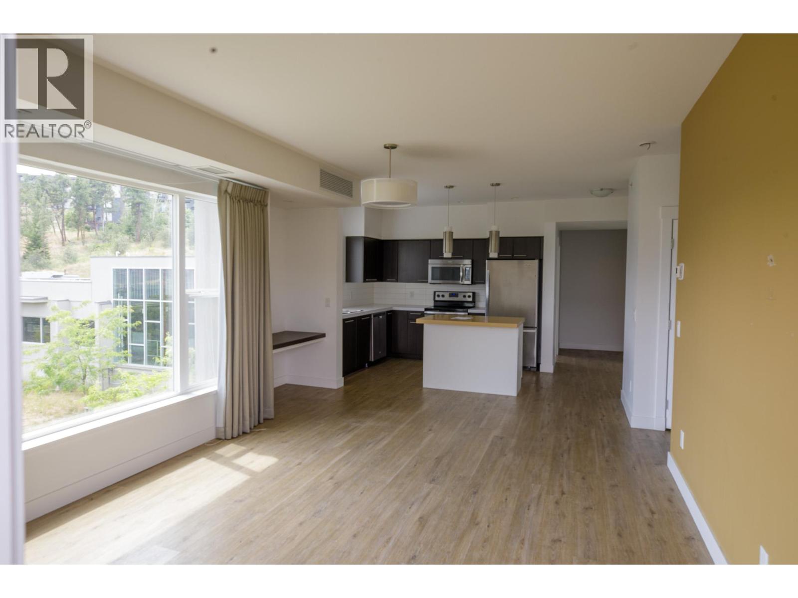 Property at 985 Academy Way Unit# 307 image 2