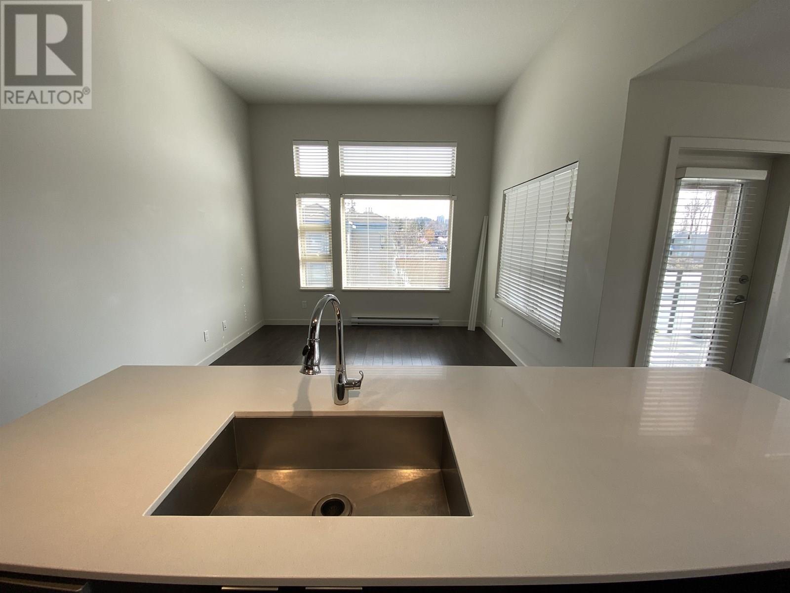 509 1679 Lloyd Avenue, North Vancouver, British Columbia  V7P 0A9 - Photo 4 - R3016111