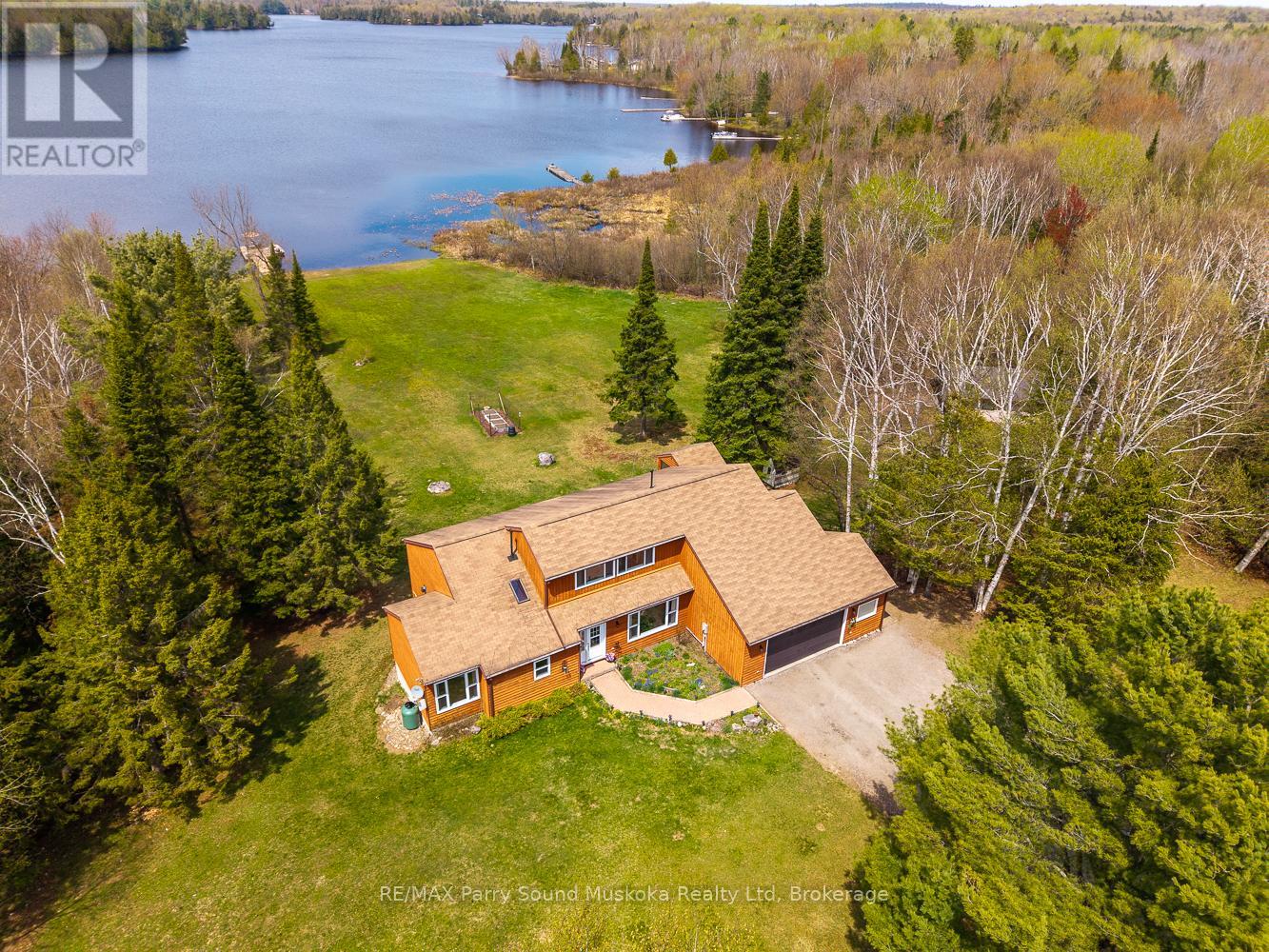 258 Lakeside Trail, Magnetawan, Ontario  P0A 1P0 - Photo 5 - X12224726