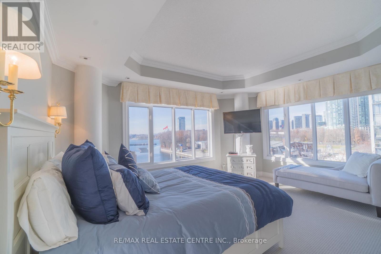 688 - 38 Stadium Road, Toronto, Ontario  M5V 3P4 - Photo 24 - C12224728