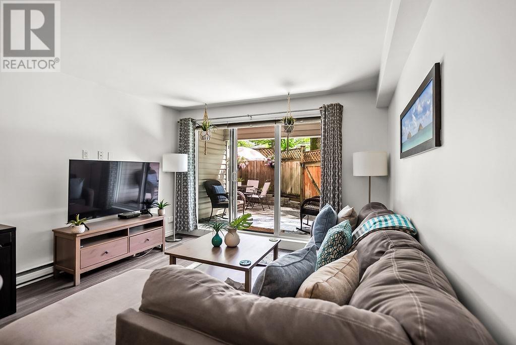 106 825 E 7TH AVENUE, vancouver, British Columbia V5T1P4