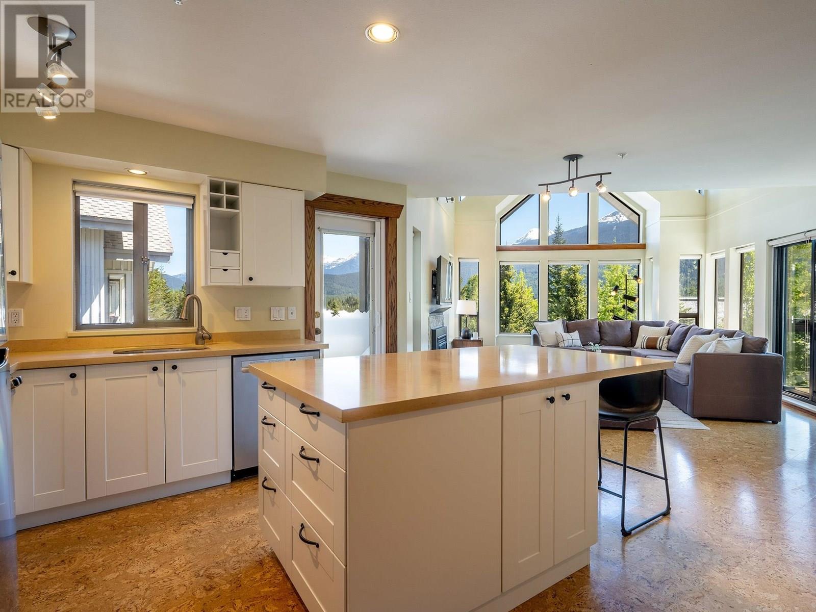 Property at 301 3212 BLUEBERRY DRIVE image 3