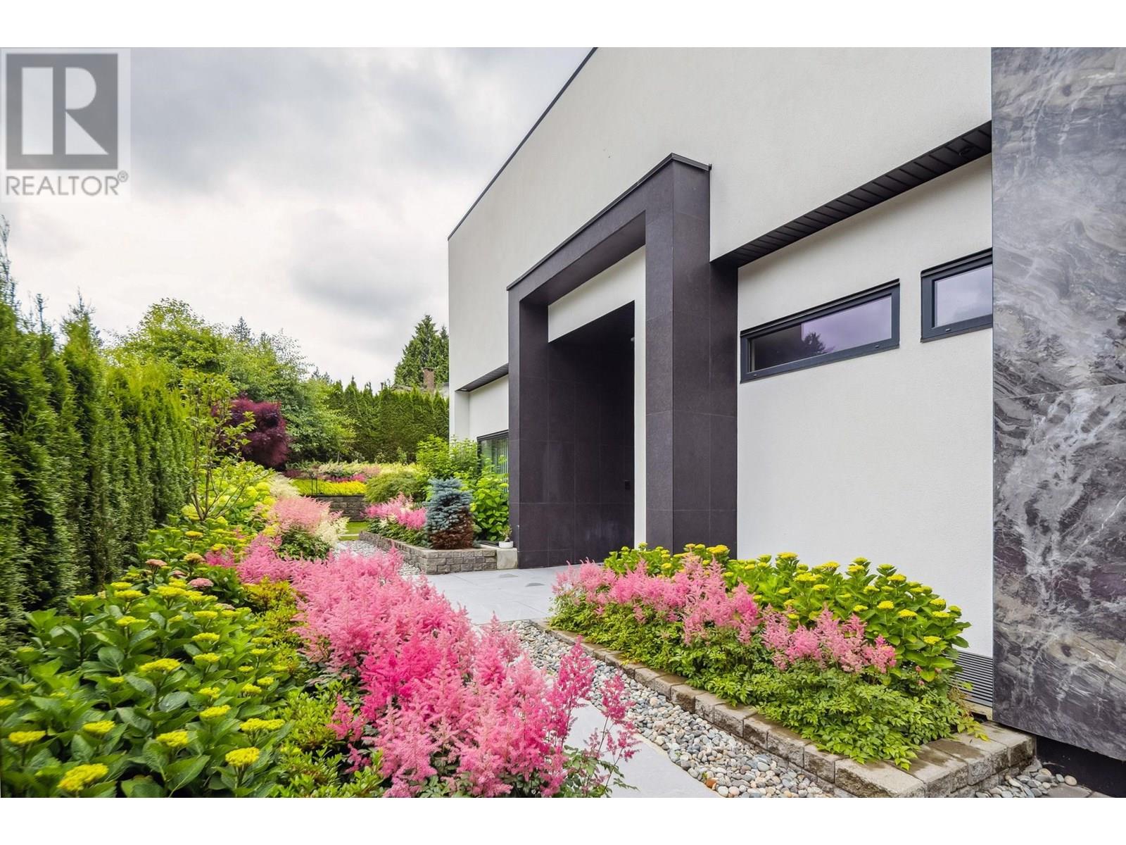 6363 BUCKINGHAM DRIVE, burnaby, British Columbia V5E4B5