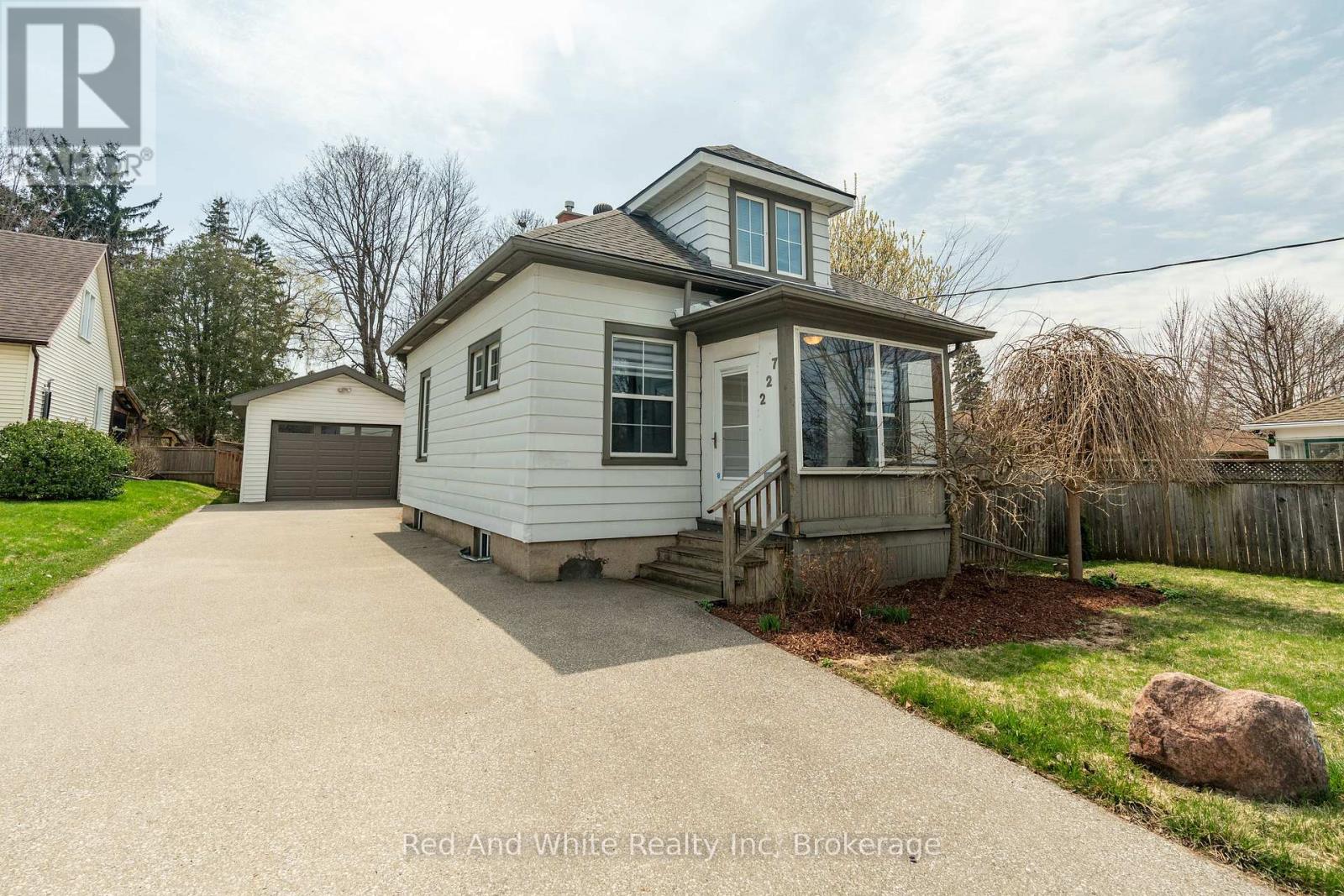 Property at 227 BRIDGEPORT ROAD E image 2