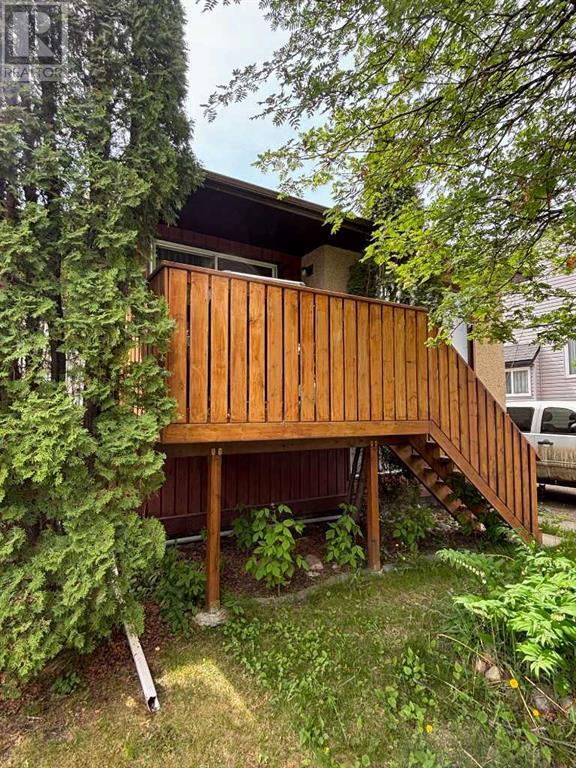 Property at 9909 71A Avenue image 4