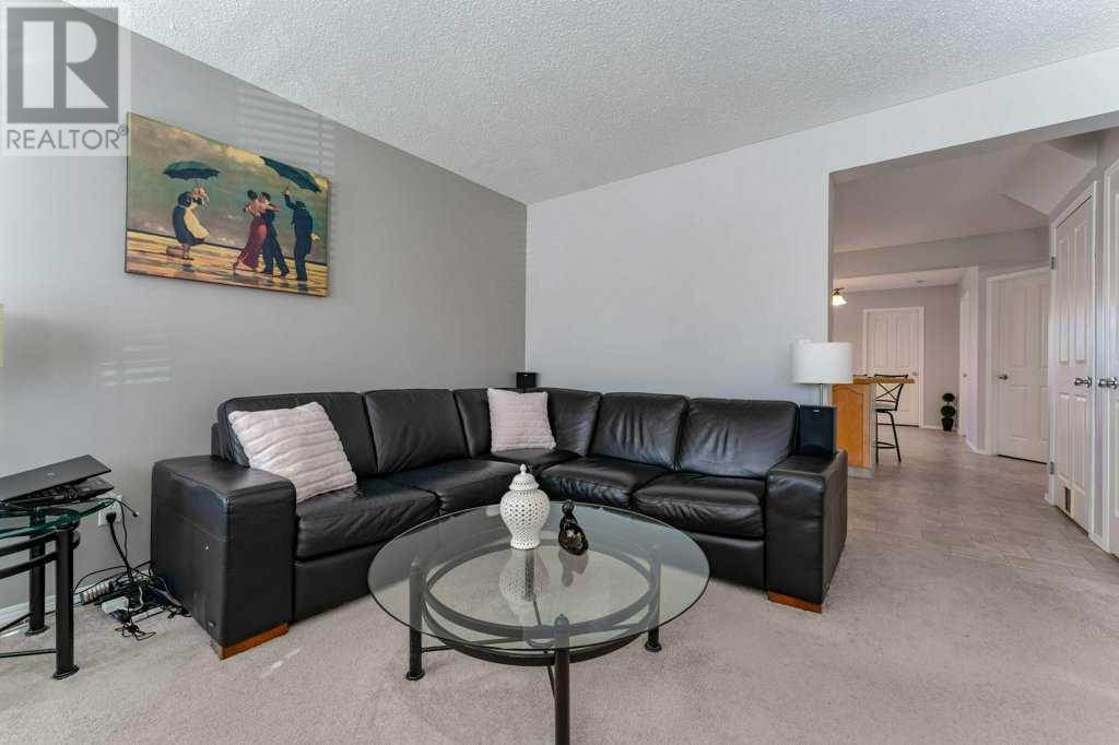 Property at 178 Covemeadow Crescent NE image 5
