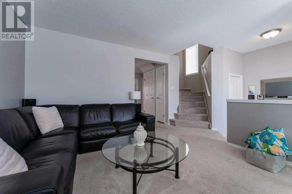 Property at 178 Covemeadow Crescent NE image 4