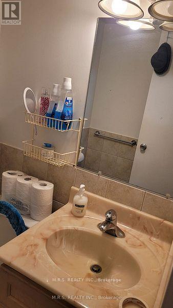 804 - 5 San Romano Way, Toronto (Black Creek), Ontario  M3N 2Y4 - Photo 19 - W12224731