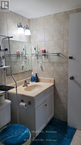 804 - 5 San Romano Way, Toronto (Black Creek), Ontario  M3N 2Y4 - Photo 22 - W12224731