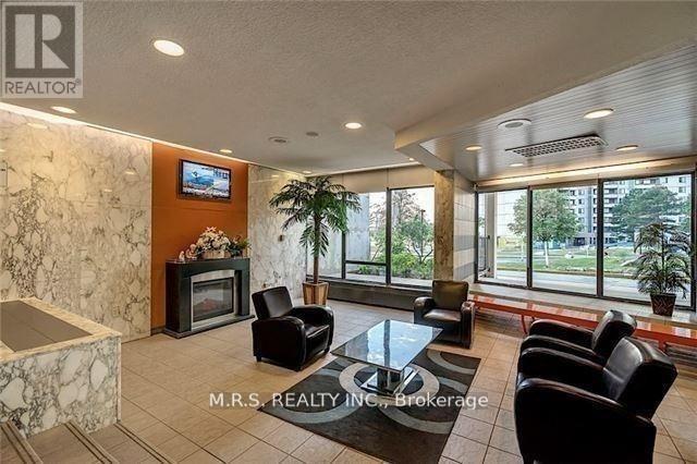 804 - 5 San Romano Way, Toronto (Black Creek), Ontario  M3N 2Y4 - Photo 3 - W12224731