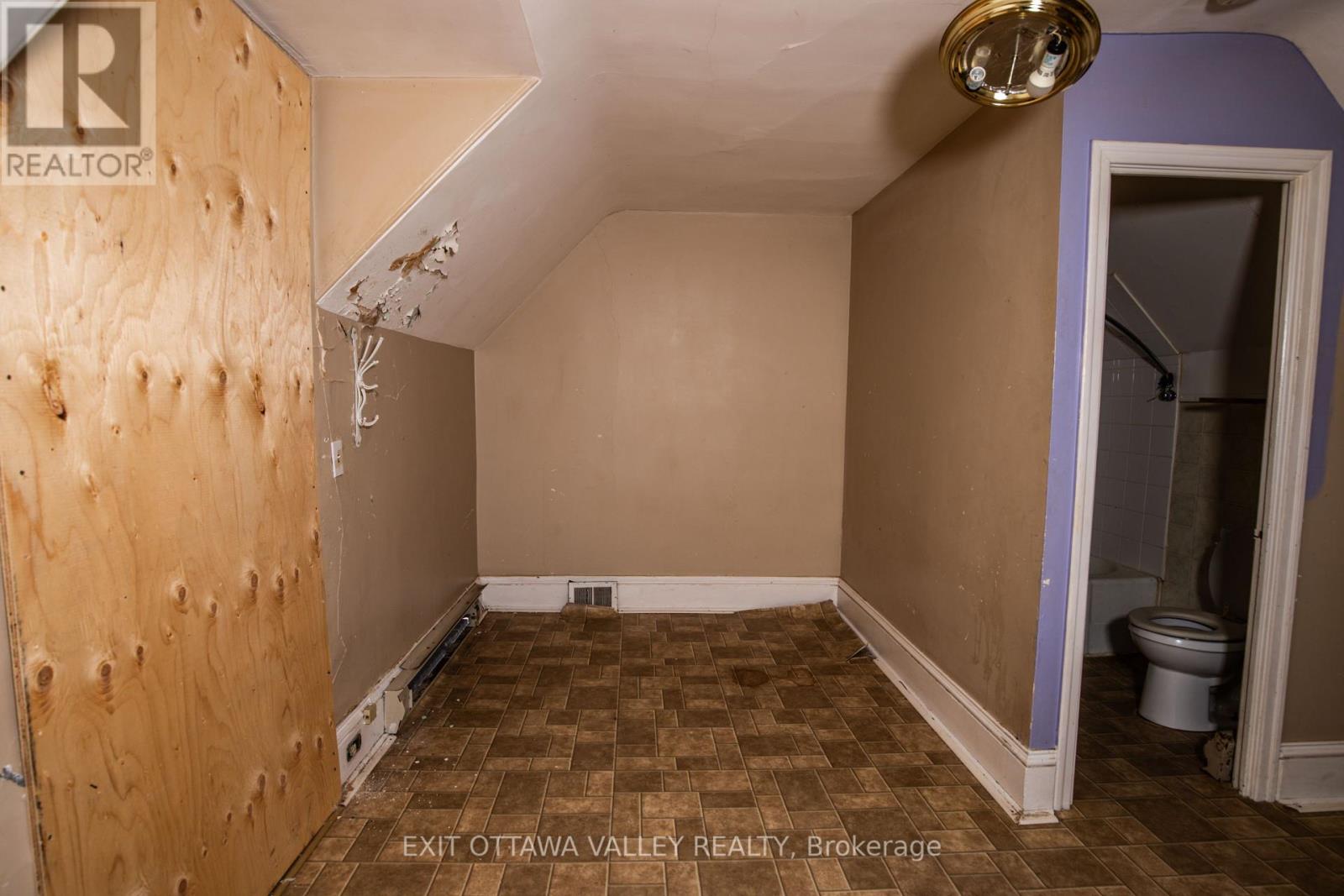 349 Christie Street, Pembroke, Ontario  K8A 4R6 - Photo 16 - X12224776