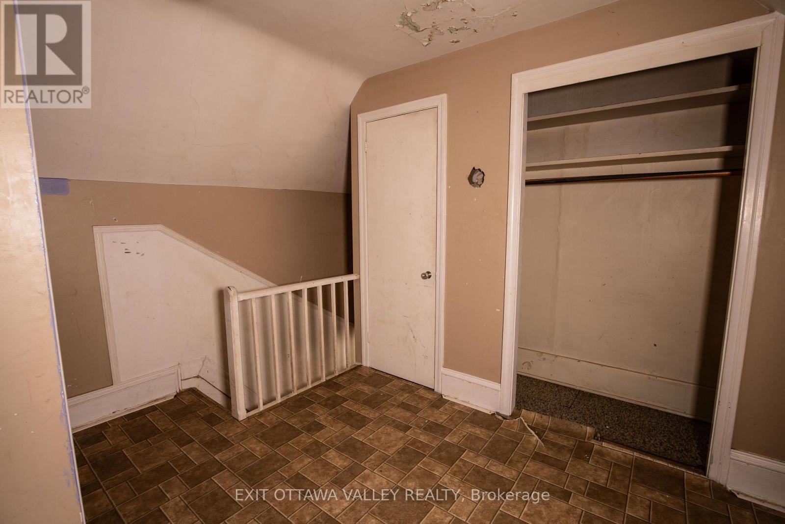 349 Christie Street, Pembroke, Ontario  K8A 4R6 - Photo 18 - X12224776