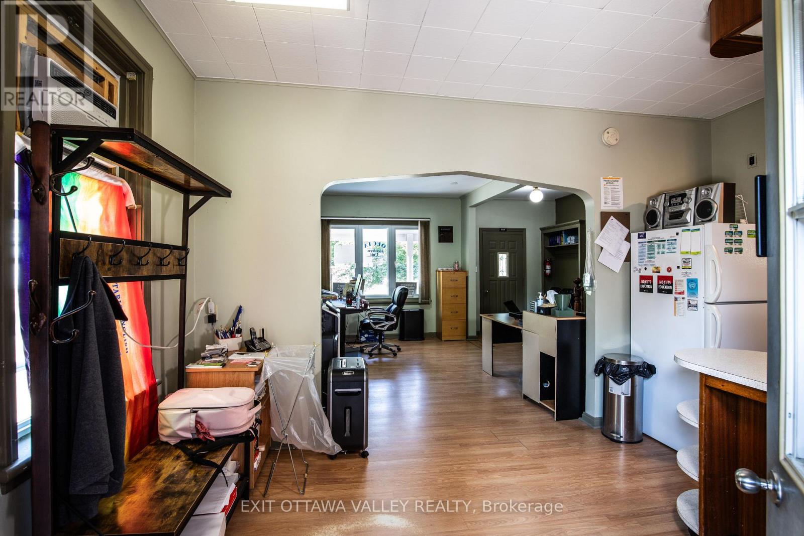 349 Christie Street, Pembroke, Ontario  K8A 4R6 - Photo 6 - X12224776