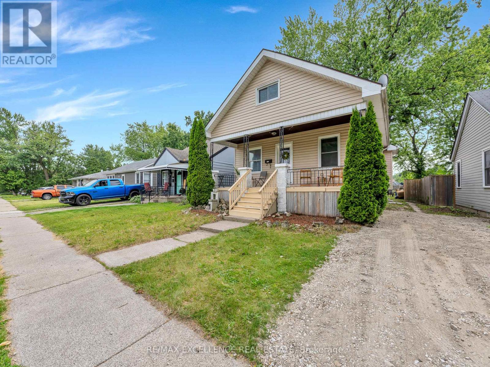 Property at 983 WESTMINSTER BOULEVARD image 3