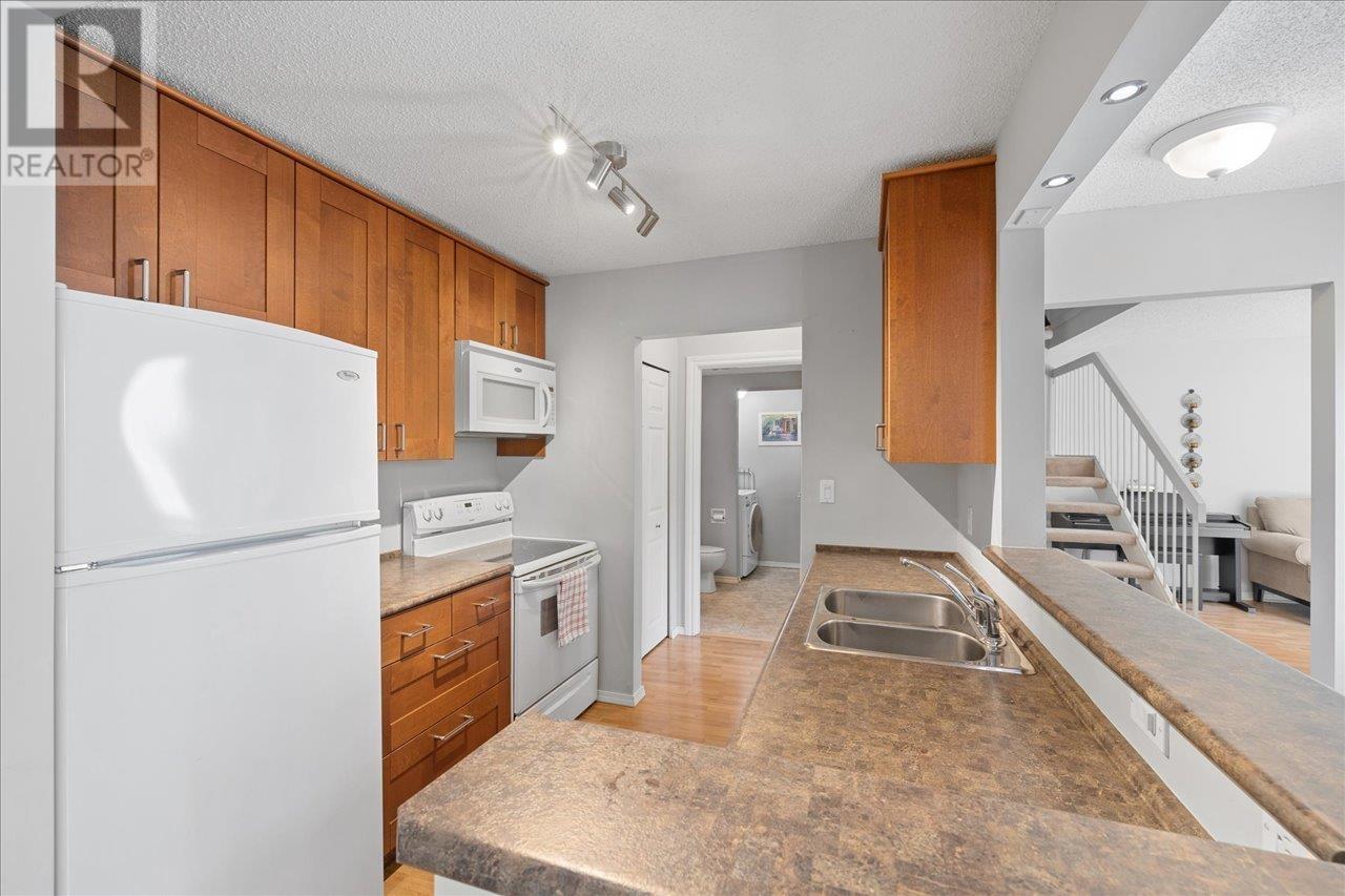 Property at 114 5421 10 AVENUE image 5
