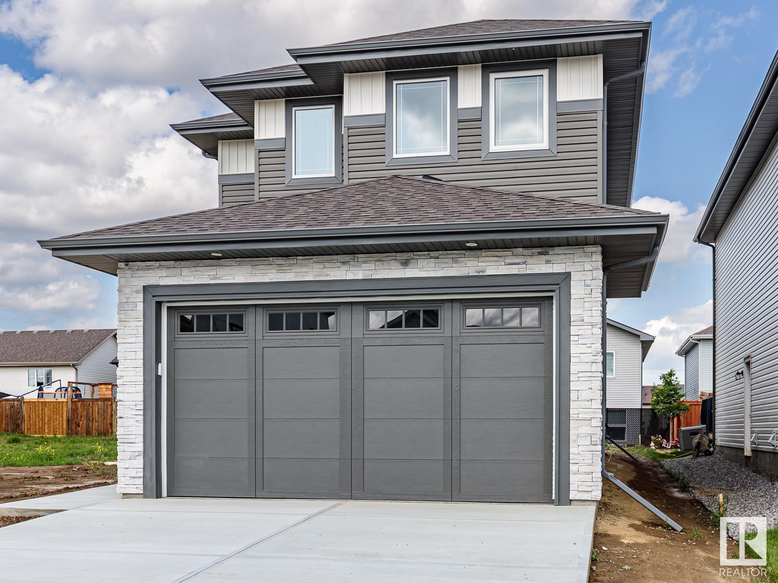 Property at 74 SILVERSTONE DR image 2