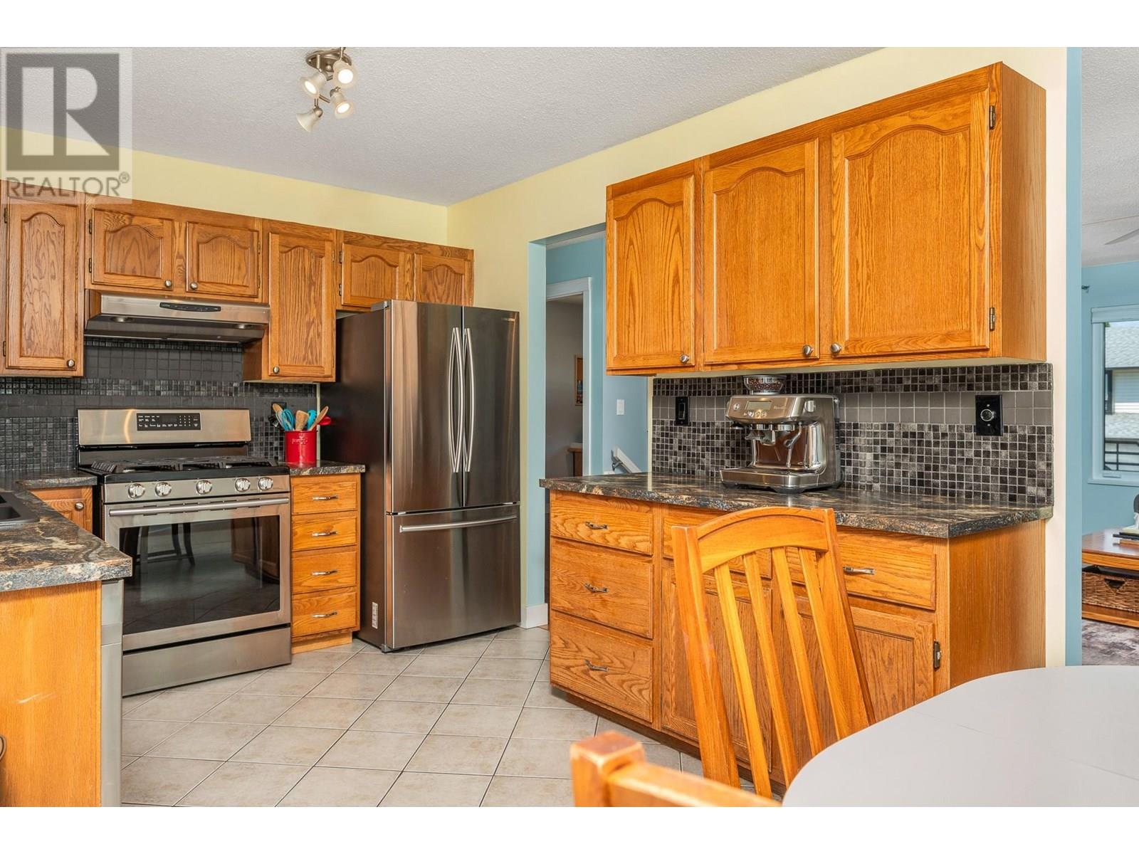Property at 1750 Bighorn Road image 3