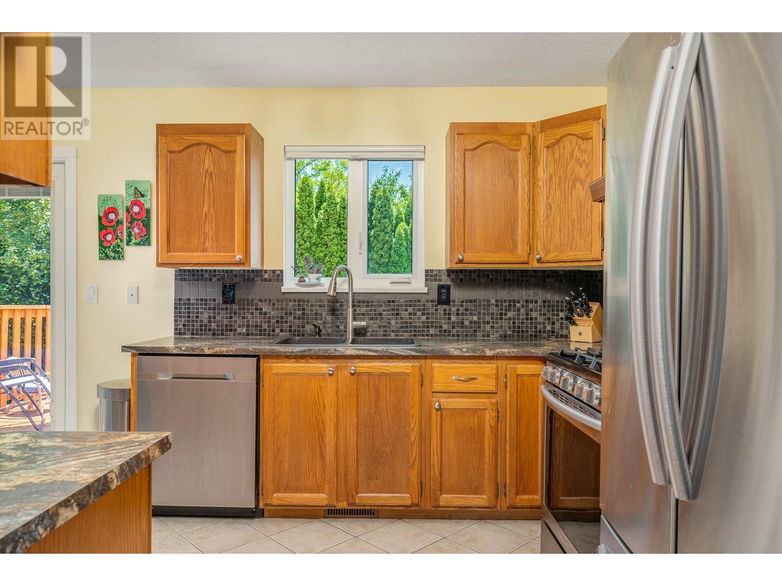 Property at 1750 Bighorn Road image 4